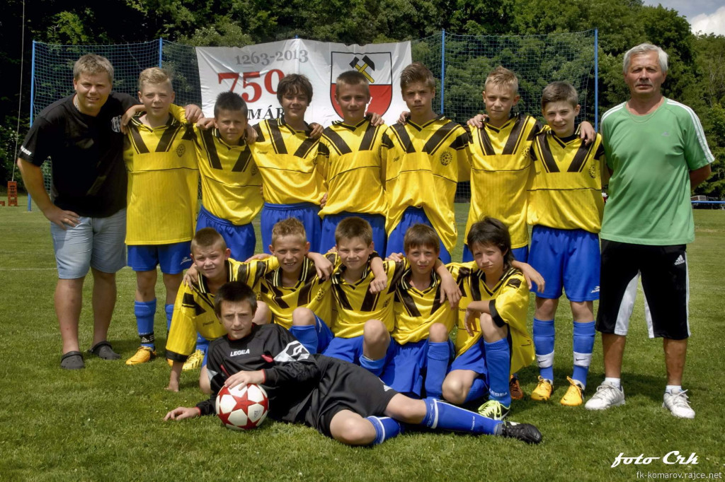 Oslavy 750 let Komárova 2013 - odchovanci Komárova žáci